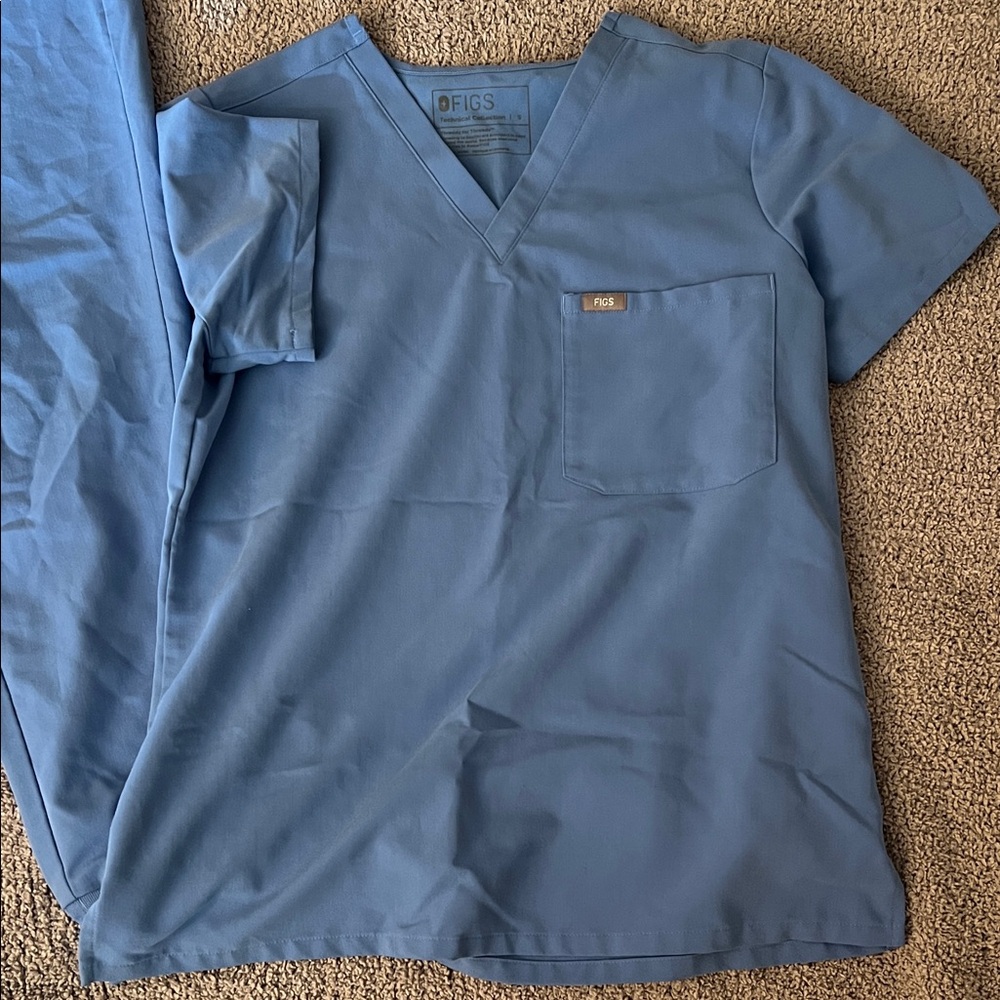 Figs Classic Blue Scrub Ensemble